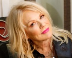 NANCY WILSON Partners With DEFINITIVE AUTHENTIC To Launch Collectibles Shop