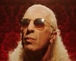 DEE SNIDER: Wrestler MICK FOLEY Inspired Me To Be A Charitable Human Being