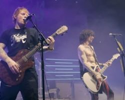 THE DARKNESS Shares Pro-Shot Video Of 'Love Is Only A Feeling' Performance With ED SHEERAN