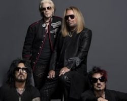 TOMMY LEE On New MÖTLEY CRÜE Music: 'It's Insane'