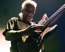 SYNYSTER GATES On 'Life Is But A Dream…' Album: 'For A Lot Of People, This Is The Death Of AVENGED SEVENFOLD'