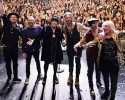 HEART Announces First Tour In Five Years; CHEAP TRICK And SQUEEZE To Support