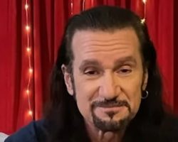 Former KISS Guitarist BRUCE KULICK Could 'Finally' Get Around To Writing His Memoir: 'I Think I Have A Great Story To Tell'