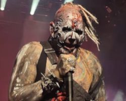 MUDVAYNE's CHAD GRAY Says Most New Music Sounds The Same: 'There's Nothing Separating One Band From Another'