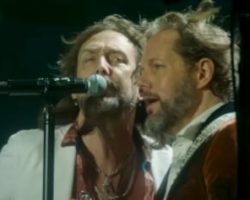 THE BLACK CROWES' CHRIS ROBINSON: 'The Responsibility Lies For RICH And I To Be Brothers And Be There For Each Other'