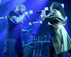 Watch: DISTURBED Performs 'Don't Tell Me' Live With PLUSH's MORIAH FORMICA In Oklahoma City