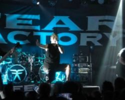 FEAR FACTORY's DINO CAZARES: 'We've Gotta At Least Put A' New 'Single Out Before The End Of The Year'
