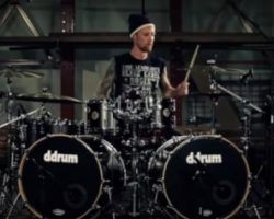 BLACK LABEL SOCIETY's JEFF FABB Releases Debut Solo Album 'Stealing Souls'