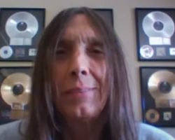 TESLA's JEFF KEITH Says AC/DC's BON SCOTT Was His 'Biggest Inspiration'
