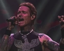 BUCKCHERRY's JOSH TODD Explains Why 'Big Gigs Are Easier To Do Than Smaller, More Intimate Gigs'