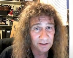 LIPS On Upcoming ANVIL Album: 'The Songs Were Totally Written Before I Showed Them To The Other Guys'
