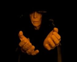MICK MARS Shares Third Solo Single 'Undone'