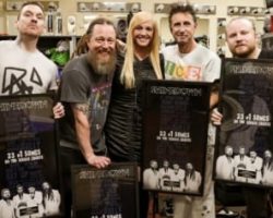 SHINEDOWN Lands Another Record-Setting No. 1 At Active Rock with 'A Symptom Of Being Human'