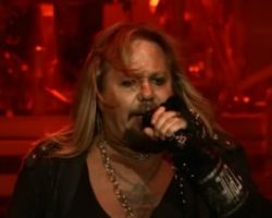 MÖTLEY CRÜE's 'The End – Live in Los Angeles' To Be Released As 4K UHD Blu-Ray