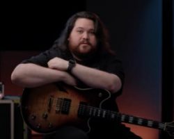 WOLFGANG VAN HALEN Announces Launch Of New Signature Guitar