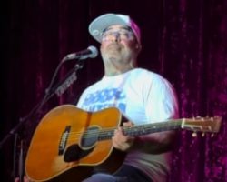 AARON LEWIS: 'We're Not Blind DONALD TRUMP Followers.  We Are Wide-Awake Americans That See It All'
