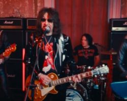 ACE FREHLEY Releases Music Video For His New Song 'Cherry Medicine'