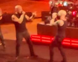 Watch: DISTURBED Joined By CHRIS DAUGHTRY For 'Stricken' Performance In Nashville
