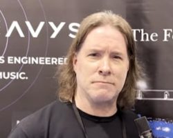 ANNIHILATOR's JEFF WATERS Has Finished Three Solo Albums: I Wanted To 'Do Something Outside Of The Heavy Metal Thing'