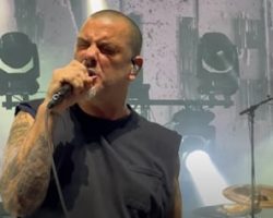 PHILIP ANSELMO: These PANTERA Shows Have 'Lit And Ignited A Fuse And A Fire In Me'