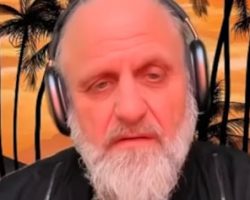 SLIPKNOT's SHAWN 'CLOWN' CRAHAN Opens Up About Personal 'Sacrifice' His Family Made During Band's Formative Years