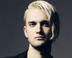 HALESTORM's AREJAY HALE: 'We Are One Of Few Bands Who Don't Use Any Backing Tracks Or Any Type Of Sound Enhancement'