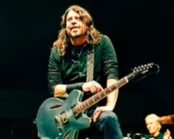 DAVE GROHL Partners With EPIPHONE To Release His DG-335 Guitar