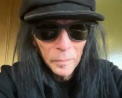 MICK MARS On Legal Battle With MÖTLEY CRÜE: 'I Can't Say It's The End Of My Association Or Even Being In The Band'
