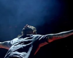 AVENGED SEVENFOLD's M. SHADOWS Says SPOTIFY 'Has A Great System For The User' But Not Necessarily So For The Artist