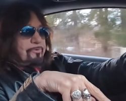 ACE FREHLEY Explains Decision To Cover NADIA's 'Life Of A Stranger' For '10,000 Volts' Album