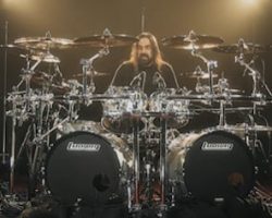 Watch LAMB OF GOD's ART CRUZ Perform 'Memento Mori'