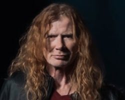 MEGADETH's DAVE MUSTAINE Reconnects With Sister After 20 Years