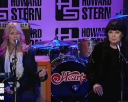 HEART's ANN And NANCY WILSON Reflect On 'Stairway To Heaven' Performance At KENNEDY CENTER HONORS
