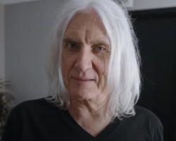 JOE ELLIOTT Pushes Back Against CHUCK BILLY's And CHRIS HOLMES's DEF LEPPARD 'Backing Tracks' Claim: They've Got It 'Completely Wrong'