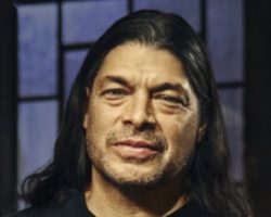 METALLICA's ROBERT TRUJILLO Breaks Down The Differences Between CLIFF BURTON's And JASON NEWSTED's Playing Styles
