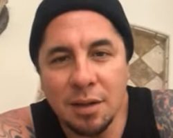 P.O.D. Vocalist SONNY SANDOVAL Is 'Sitting' On A Reggae Solo Album: 'I Just Want People To Hear' It