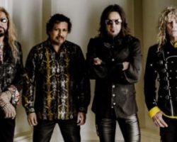 STRYPER's MICHAEL SWEET: 'For Some Reason, God Keeps Blessing This Band Beyond Measure'