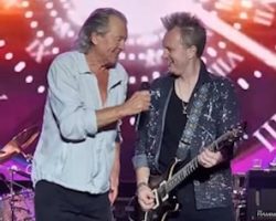 IAN GILLAN: SIMON MCBRIDE Is 'One Of The Best Things That Could Have Happened' To DEEP PURPLE