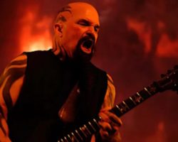 KERRY KING On Use Of Fire During Live Shows: 'It Goes Hand In Hand With This Kind Of Music'