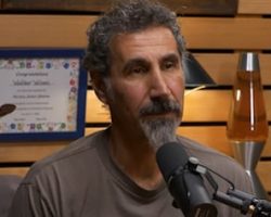SYSTEM OF A DOWN's SERJ TANKIAN Explains Why He Finds Touring To Be 'Artistically Redundant'