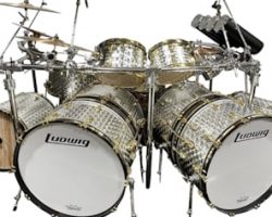 ALEX VAN HALEN Drum Kit From 'A Different Kind Of Truth' Tour Now Being Auctioned