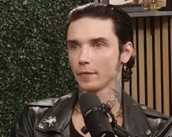 BLACK VEIL BRIDES Singer Reflects On His Angry 'Revolver Golden Gods' Acceptance Speech: You Have To 'Stand Up For Yourself'