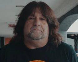 TESLA's BRIAN WHEAT Picks METALLICA's 'Master Of Puppets' Over 'Ride The Lightning', Explains Why