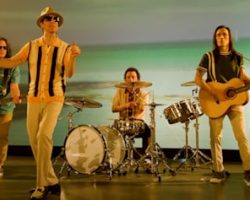 EXTREME Shares 'Beautiful Girls' Music Video