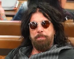 JOHN CORABI Explains His 'Quagmire' When It Comes To Answering Questions About MÖTLEY CRÜE