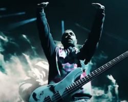AVENGED SEVENFOLD's JOHNNY CHRIST On Stage Production For 'Life Is But A Dream…': We Were Able To Take It To Another Level'