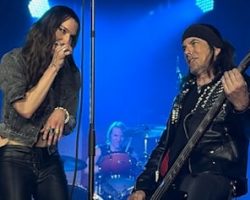 Watch: LZZY HALE Plays Third Concert With SKID ROW