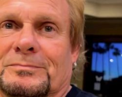 MICHAEL ANTHONY Shares Opinion On Only VAN HALEN Album He Didn't Play On, Talks Unreleased Material