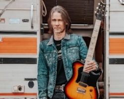 MYLES KENNEDY Announces Third Solo Album, 'The Art Of Letting Go'; European And North American Tour