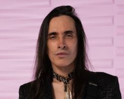 EXTREME's NUNO BETTENCOURT Partners With PRIMARY WAVE